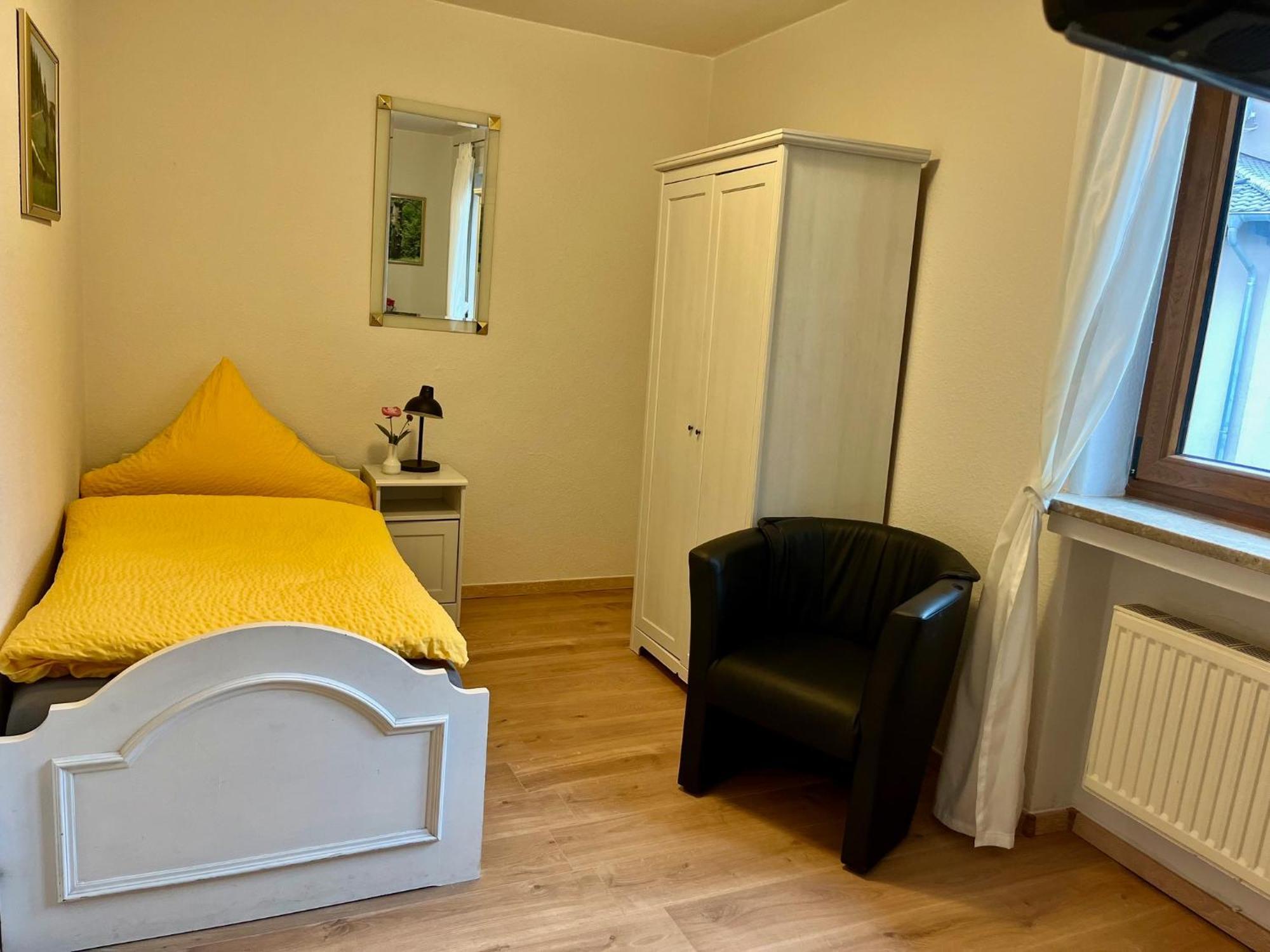 Gasthaus Metzgerei Pension Massem Schillingen Exteriör bild
